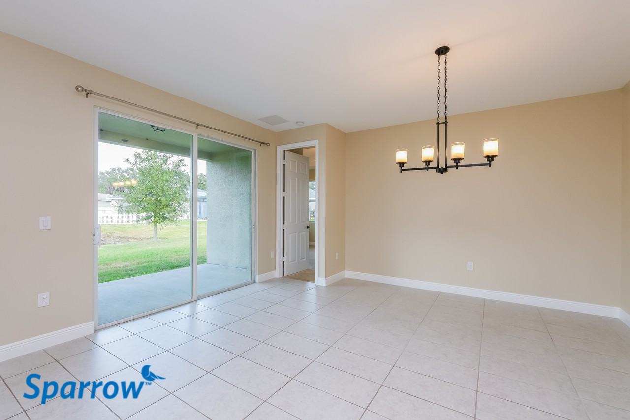 8639 Eagle Brook Dr - Photo 2 of 15