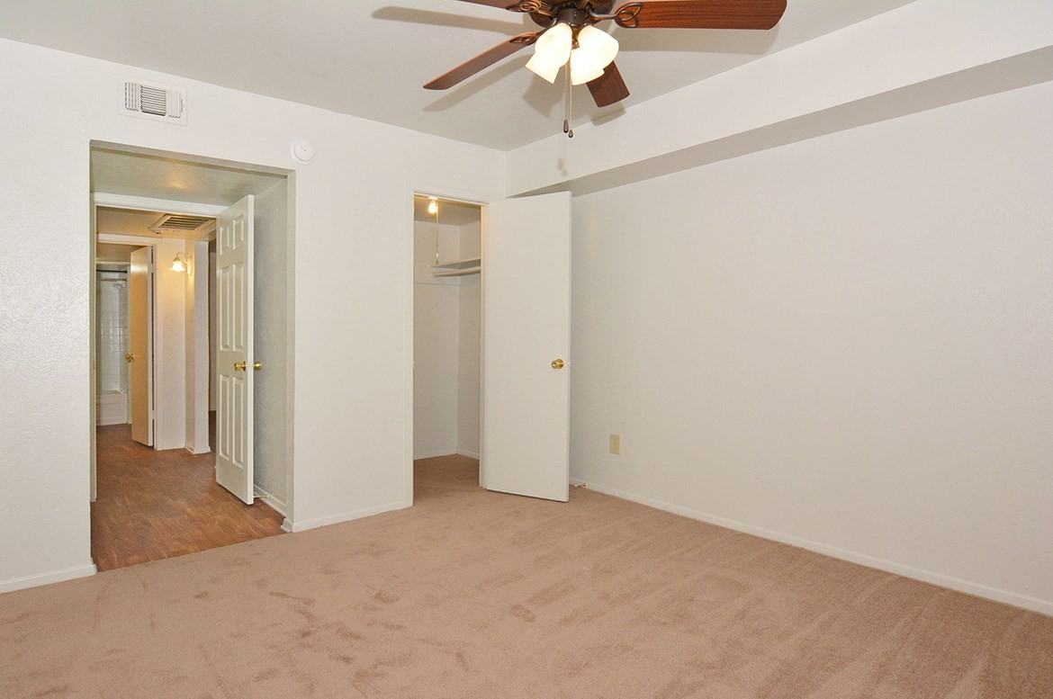 3016 Pipeline Rd E 324g - Photo 2 of 6