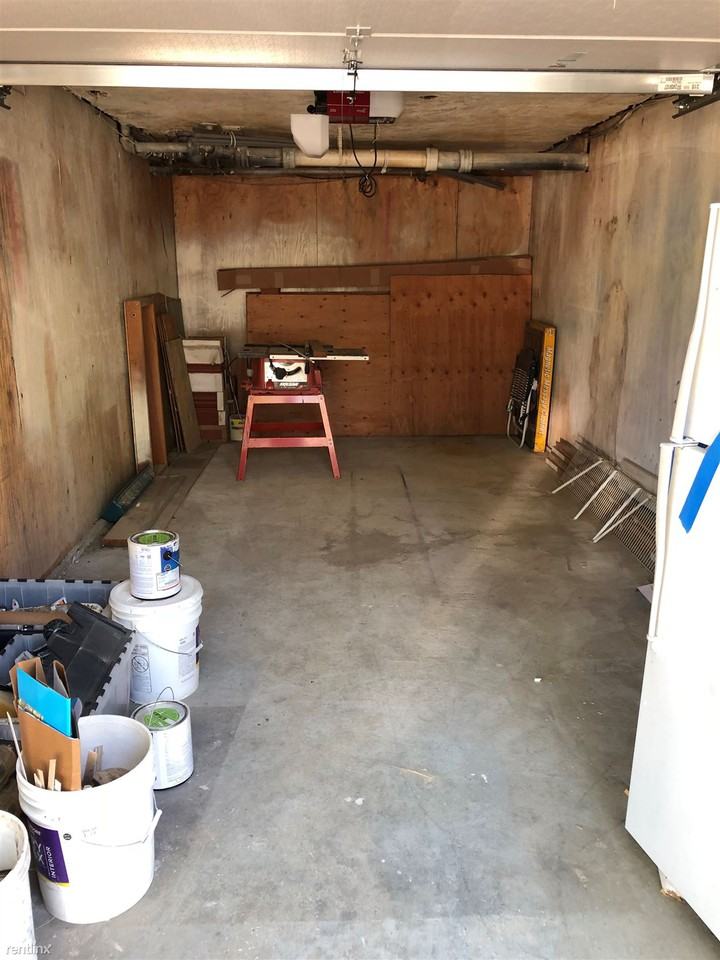 2085 Grant St - Photo 3 of 11