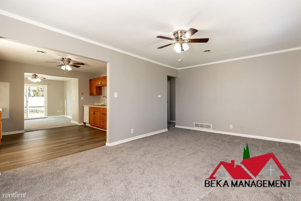 1757 Enterprise Dr - Photo 2 of 21