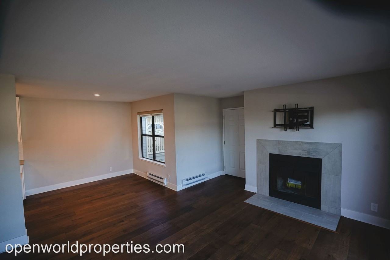 28 Lakeshore Ct - Photo 2 of 20