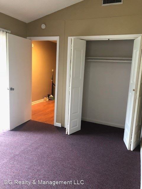 302 Pillette Rd #3 - Photo 3 of 14