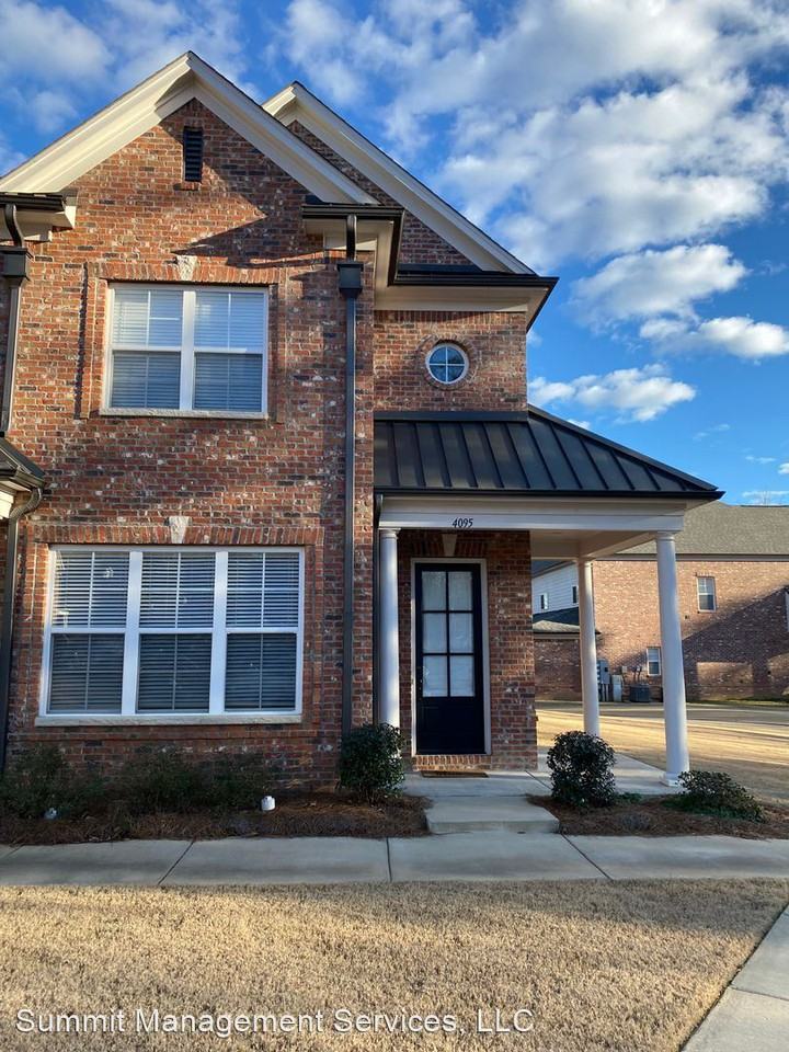 4095 Fieldstone Loop