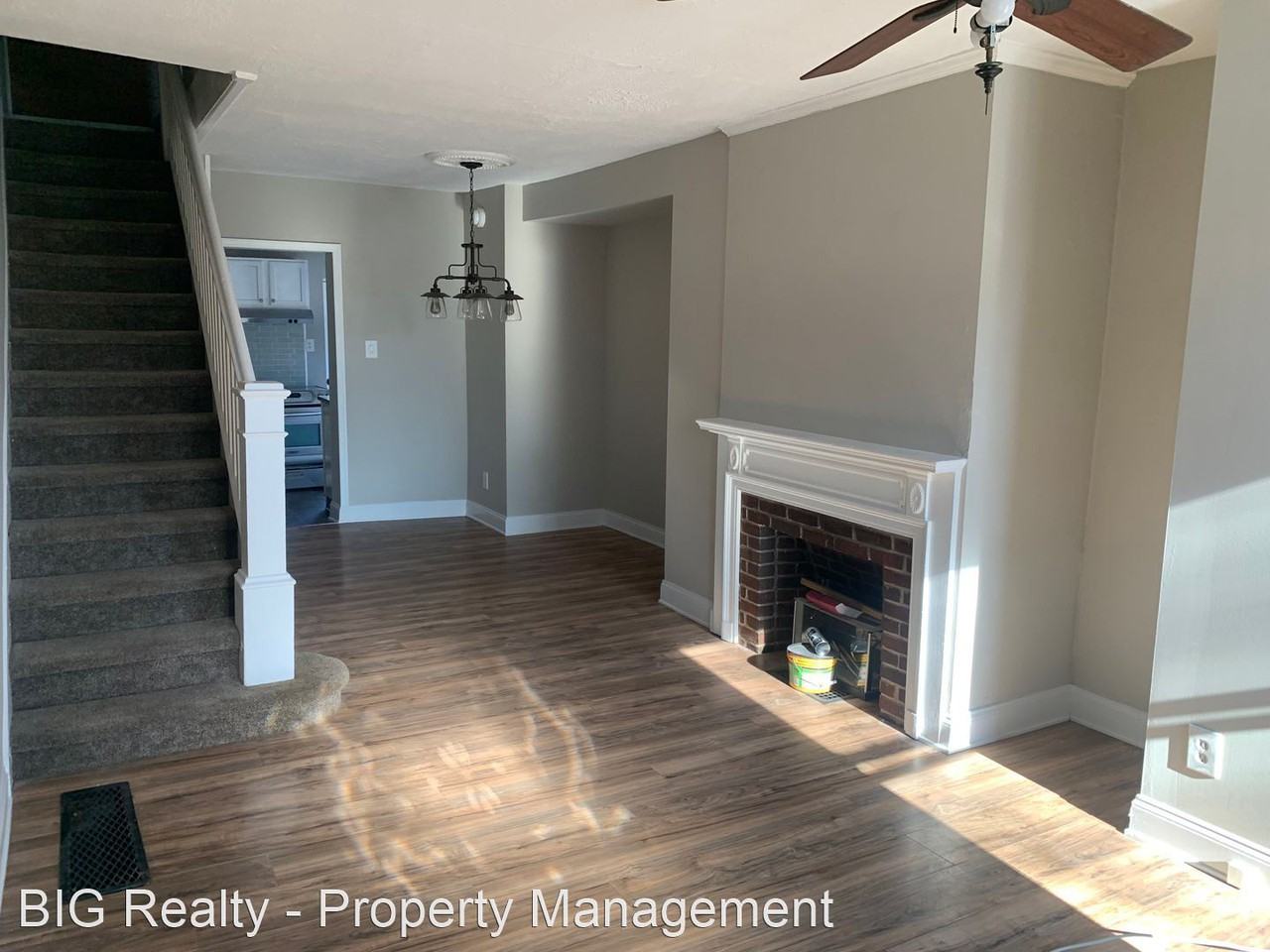 457 Walnut St - Photo 2 of 20