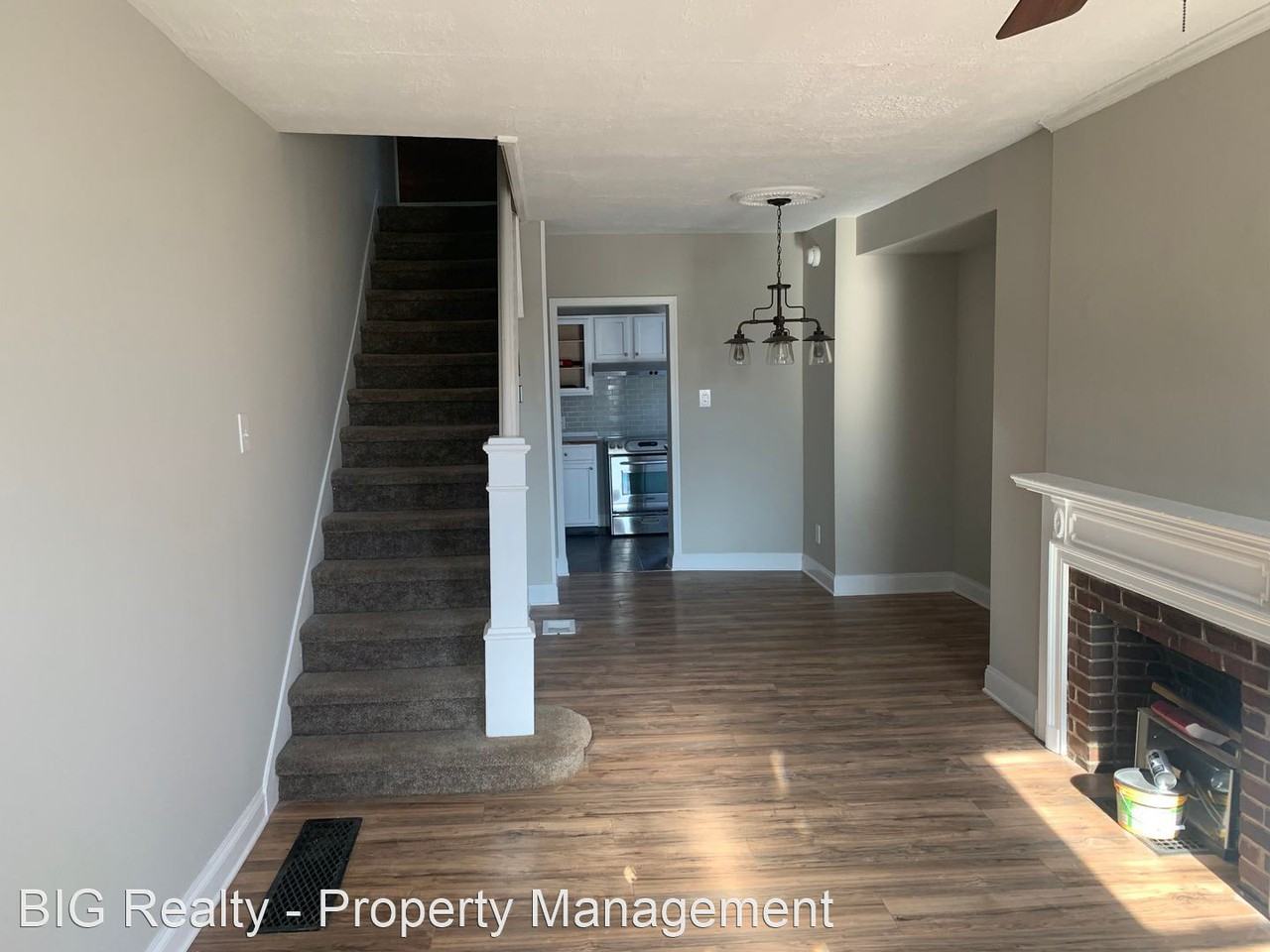 457 Walnut St - Photo 3 of 20