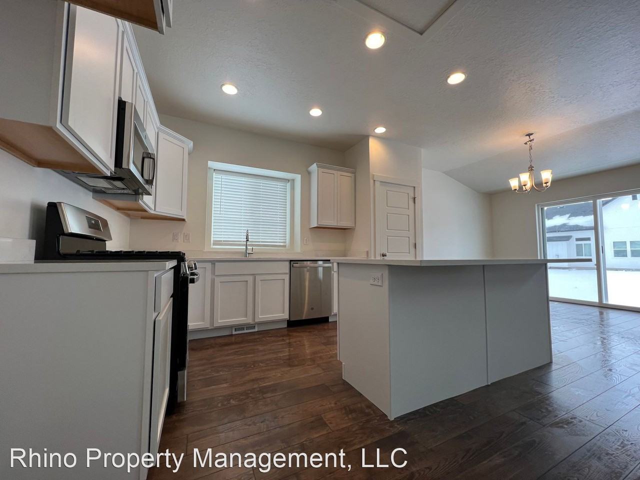2541 2541 N Fall Breeze Way - Photo 2 of 24