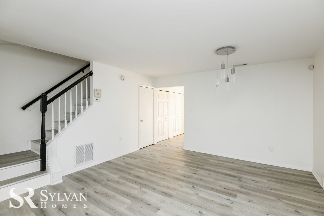 8 Ute Ct - Photo 2 of 15