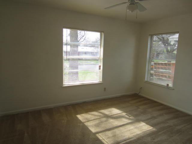 7706 Meadowview Ln - Photo 4 of 14