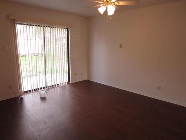 7706 Meadowview Ln - Photo 6 of 14