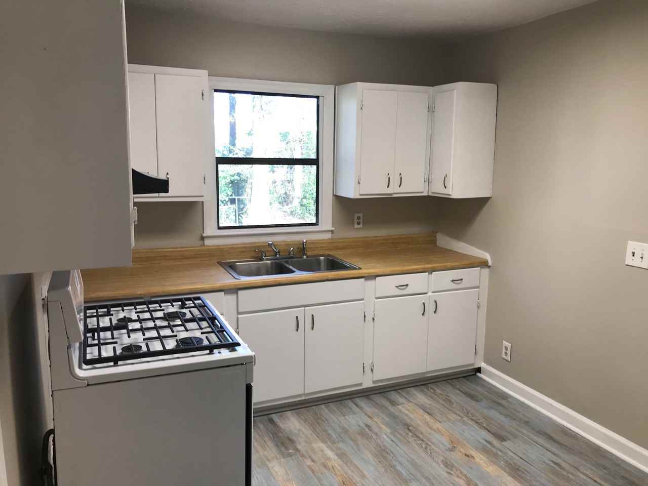 5618 Alice Dr - Photo 4 of 10