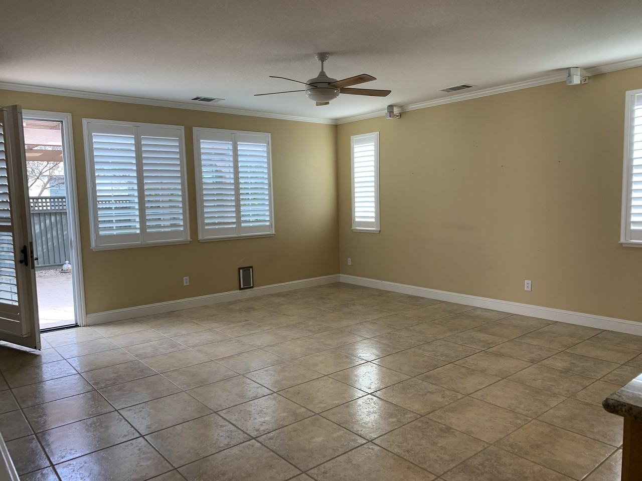 1306 Remington Ct - Photo 6 of 23