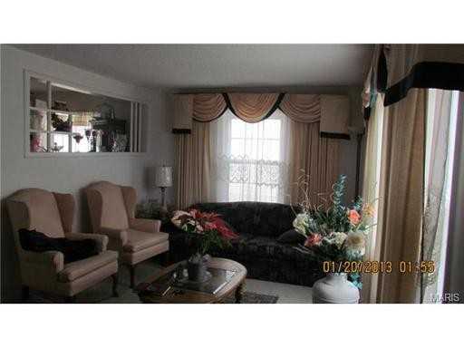 1909 Eagle Dr - Photo 3 of 7