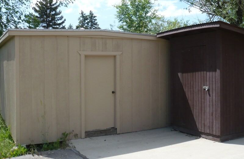 1127 E St - Photo 2 of 18