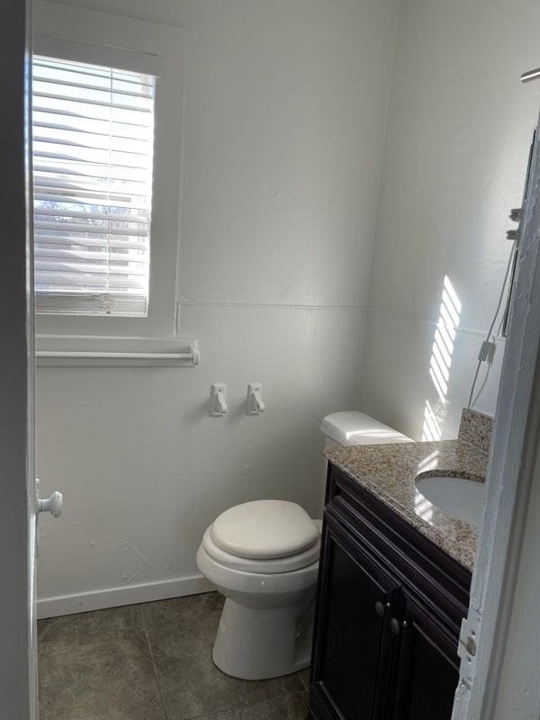 1905 Paris Street - Photo 4 of 8