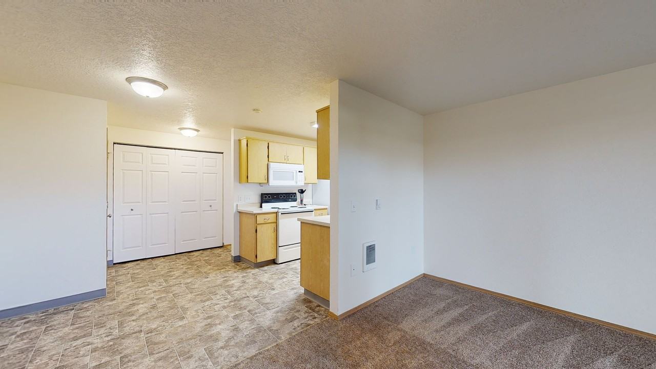 Redwood & Waverly Square Apartments 15152221 Waverly Drive, Albany