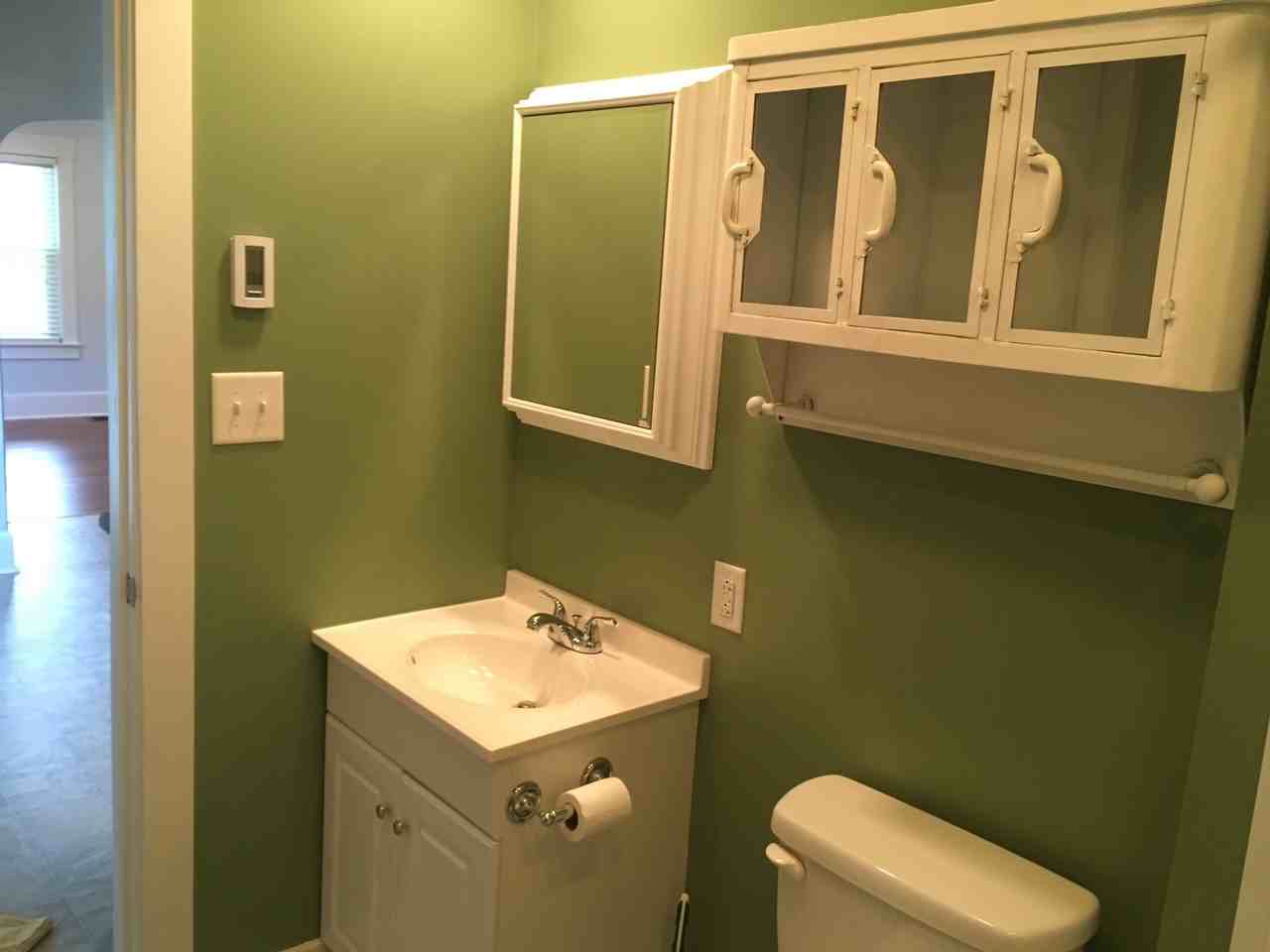 601 Clinton Ave - Photo 6 of 14