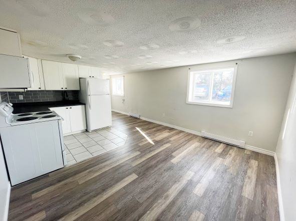 23 St. Anne StreetApt B #B - Photo 2 of 11