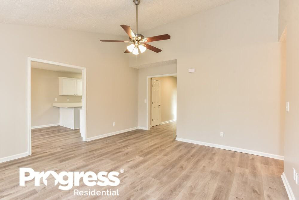 517 Titan Ct - Photo 3 of 16