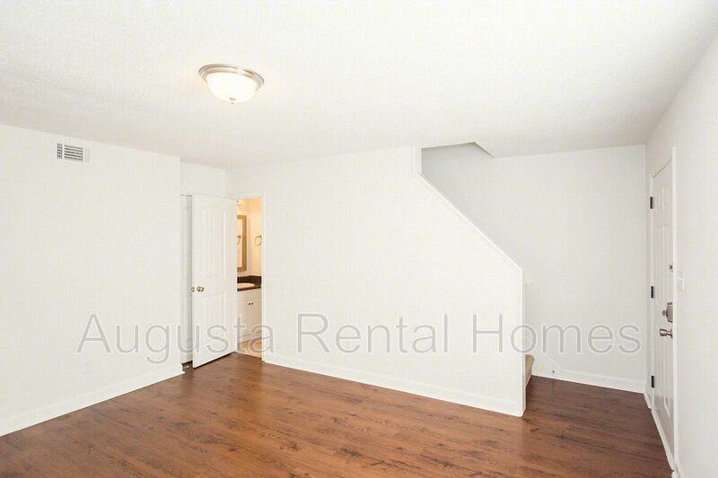 4011 4011 - Photo 4 of 26