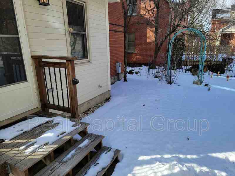57 Cary St - Photo 3 of 32
