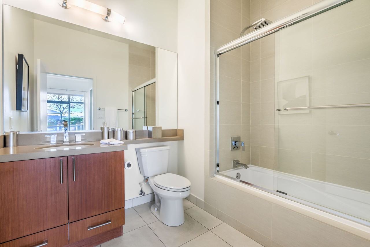 NoHo 14 - Photo 7 of 28