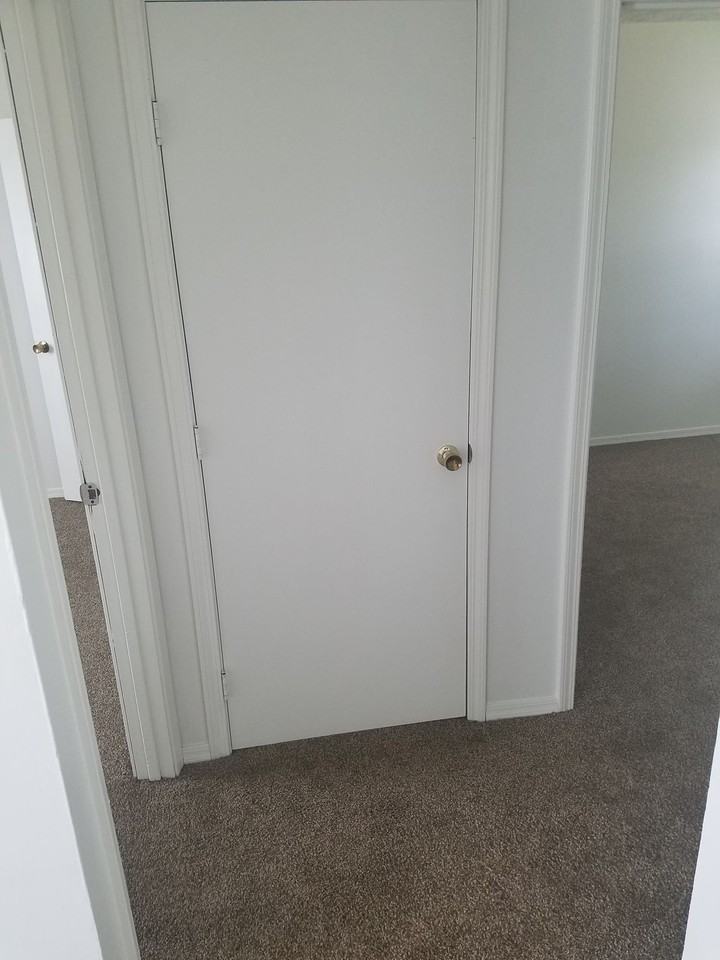 409 S Home Ave #1 - Photo 2 of 13