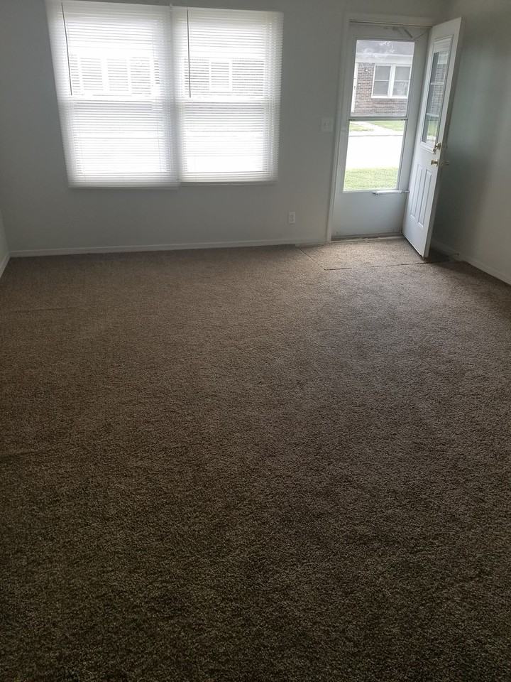 409 S Home Ave #1 - Photo 7 of 13