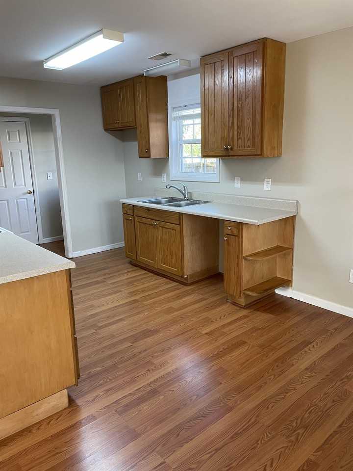 883 N Cool Ave #1 - Photo 4 of 18