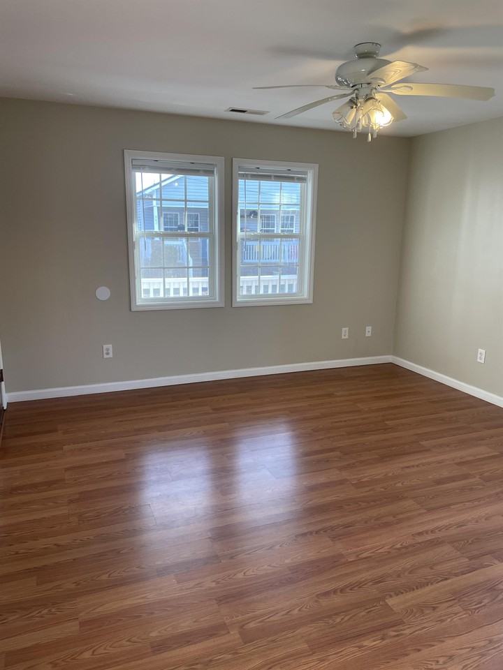 883 N Cool Ave #1 - Photo 5 of 18