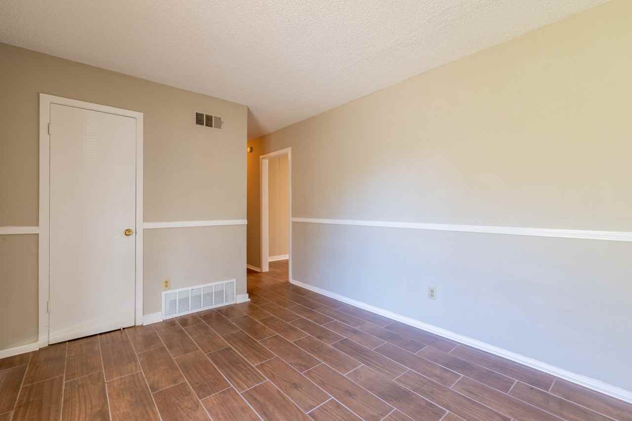 6560 Greenbriar Dr #1 - Photo 5 of 20