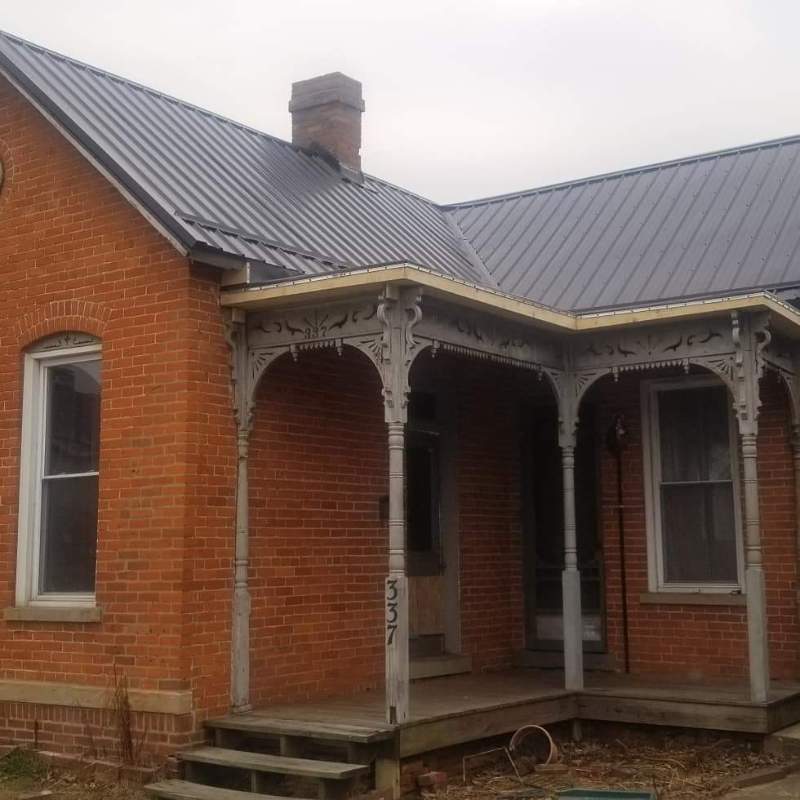 337 E 7th St - Photo 2 of 5