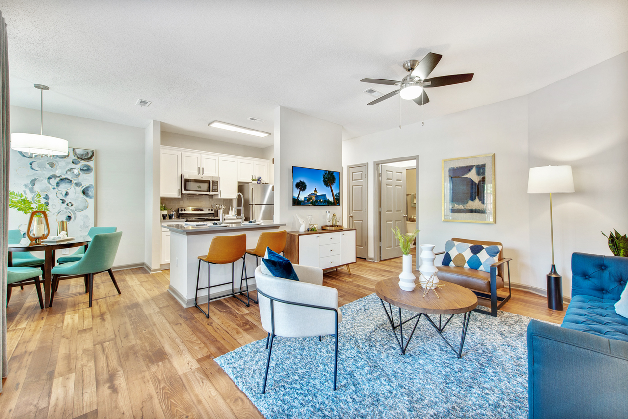 Vantage at Wildewood - Photo 3 of 17