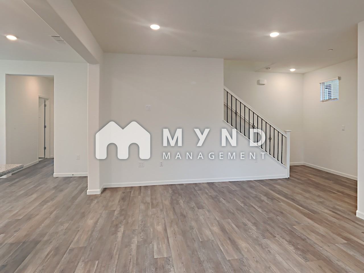 4004 Matterhorn Pl - Photo 2 of 16