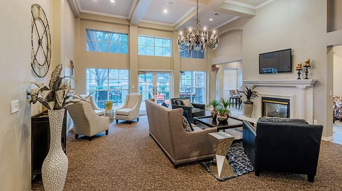 8007 N Macarthur Blvd B7 - Photo 3 of 8