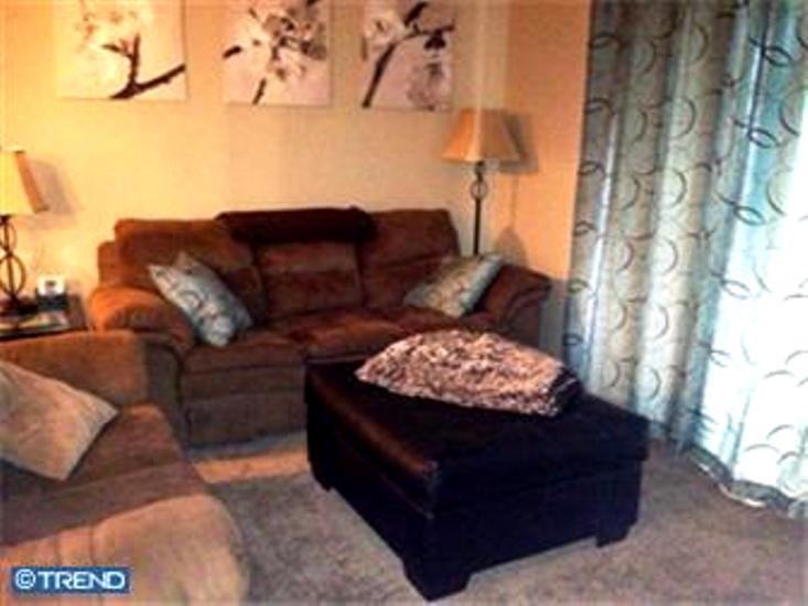 455 Atlanta Court - Photo 3 of 6