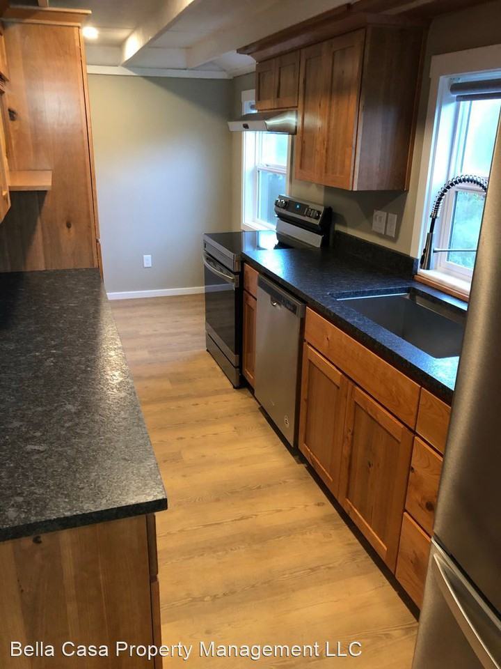 7115 Red Prairie Rd - Photo 2 of 10