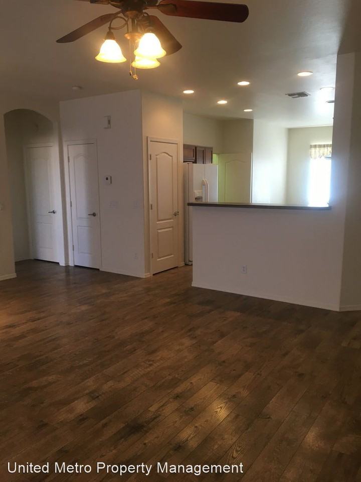 7902 E Prickly Pear Path - Photo 3 of 17