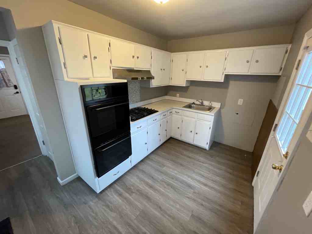 4244 Corinth Blvd - Photo 3 of 7