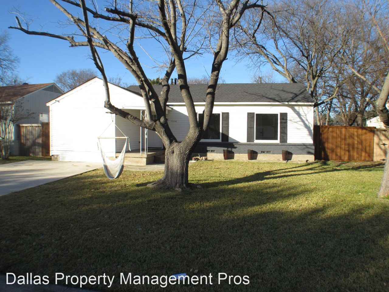 11743 Broadmoor Dr - Photo 3 of 33