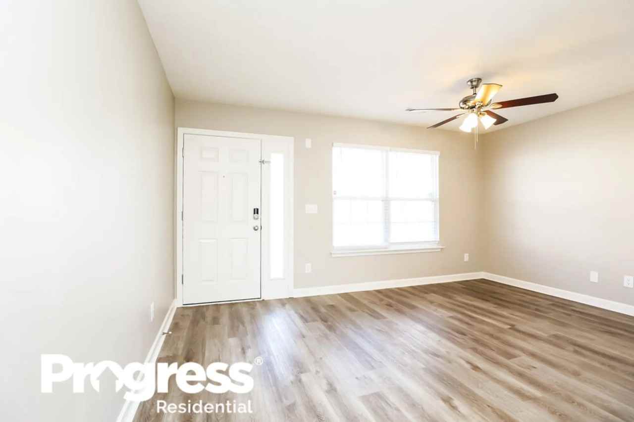 500 Scotts Creek Trl - Photo 2 of 9