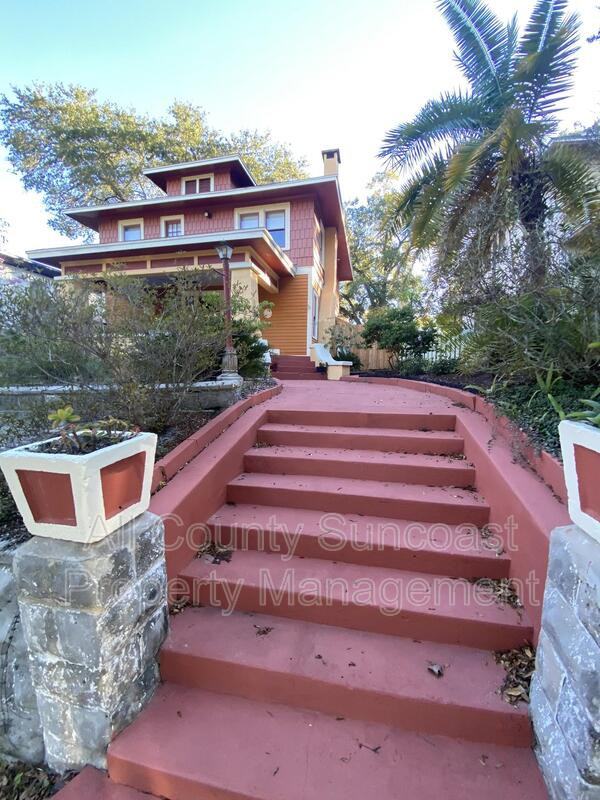 822 8th Ave S #822 - Photo 2 of 14