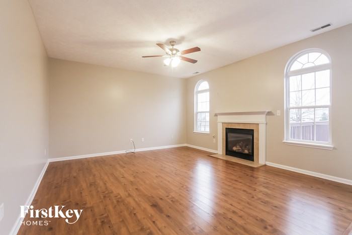 3204 Woodhaven Way - Photo 2 of 15