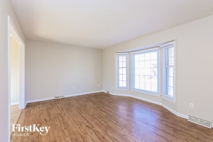 16505 E 28th Pl - Photo 3 of 15