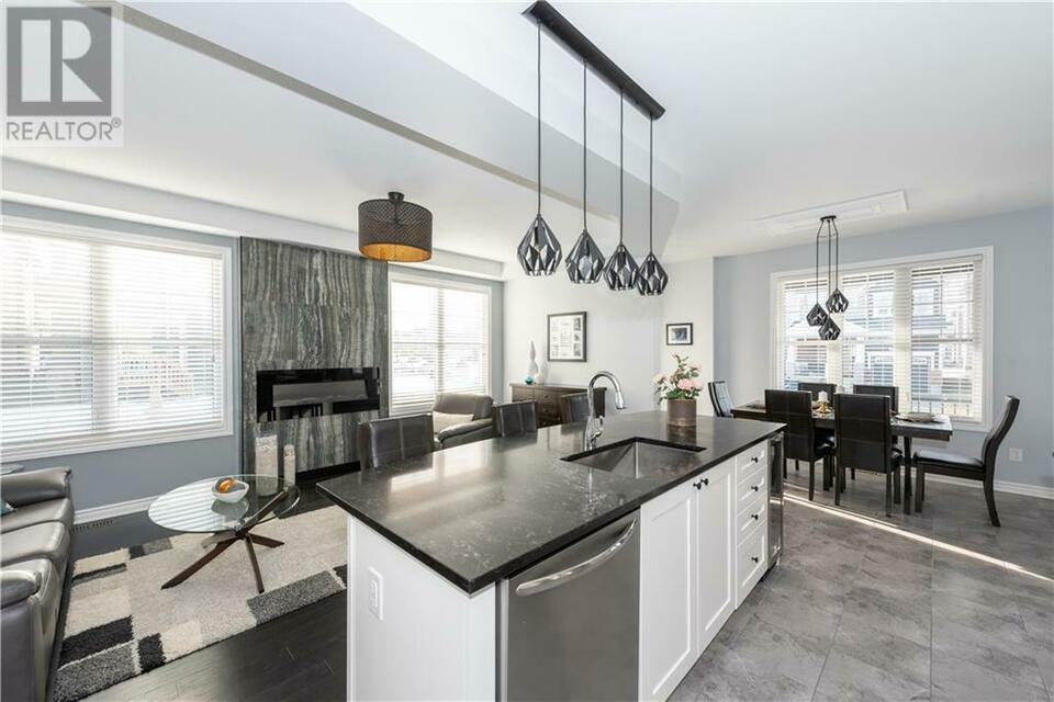 225 Ponderosa Street - Photo 3 of 11