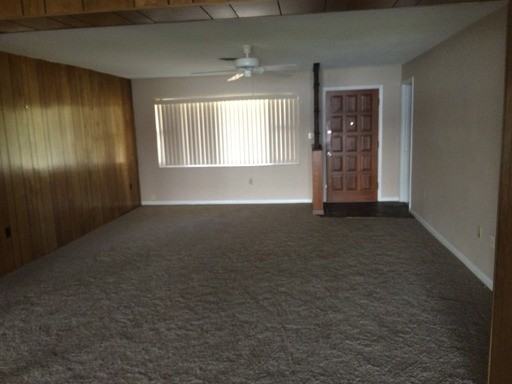 376 N Lakeside Dr - Photo 3 of 13