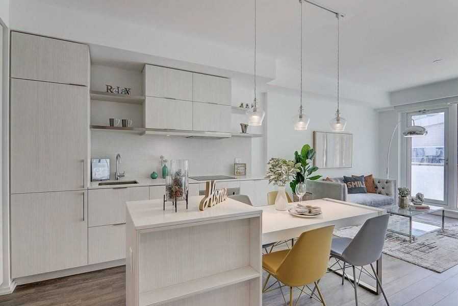 197 Yonge Street - Photo 3 of 14