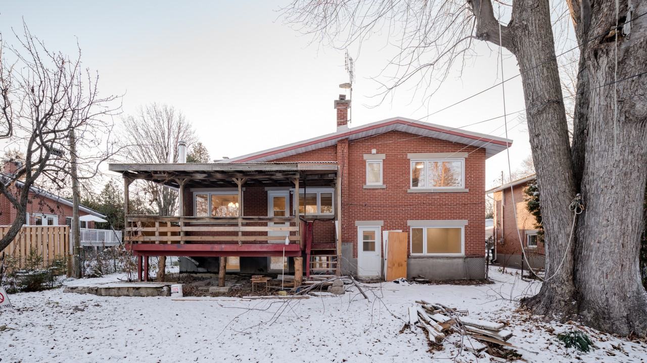 55 18 Avenue - Photo 3 of 25