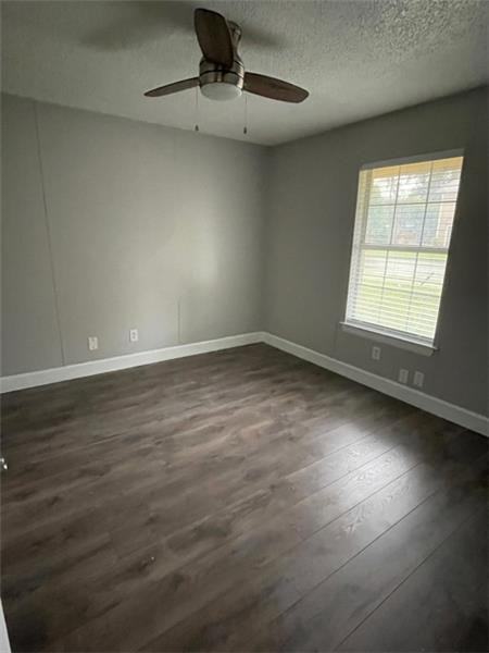 925 N 26th St - Photo 7 of 13