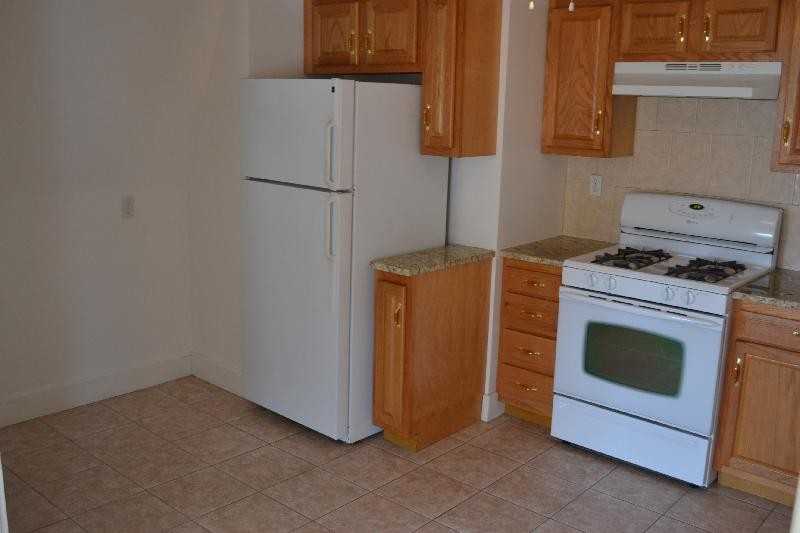 48 Guinan St #TOP - Photo 3 of 20