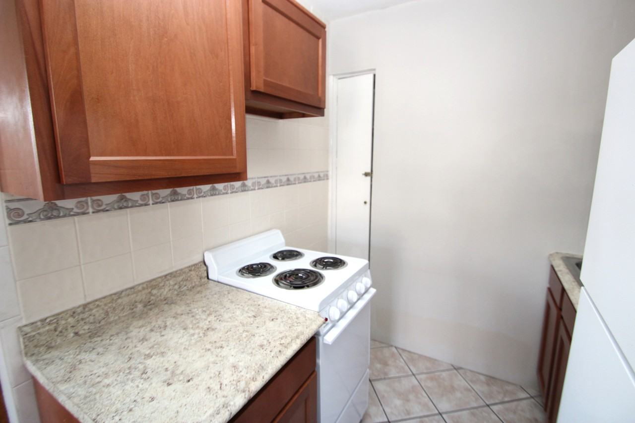 183 MORRISON DRIVEAPT 8 #8 - Photo 4 of 6